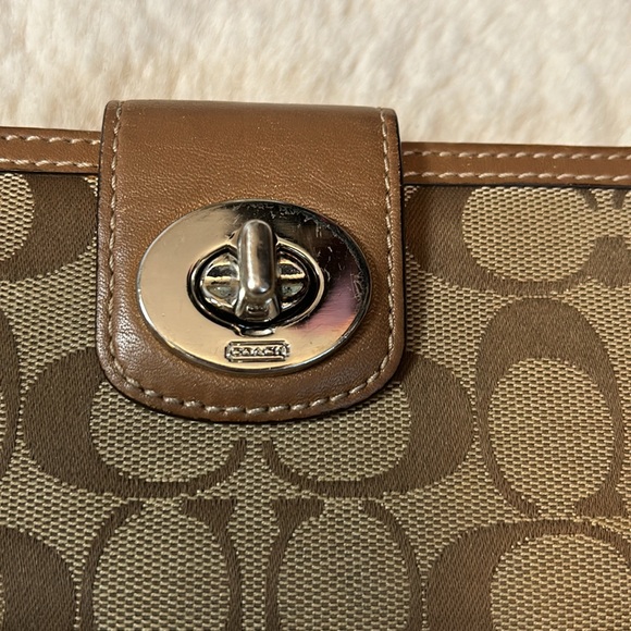 Coach Monogram Canvas Signure Turn Wallet - Picture 2 of 12